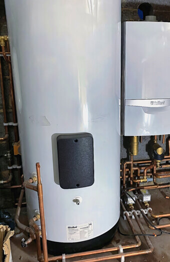 https://spearwoodplumber.com.au/uploads/2025/06/hot-water-410504.jpg